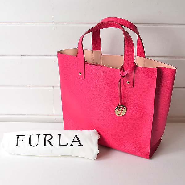 Furla - 【中古】フルラ Furla 型押しレザー パーティー ショルダー